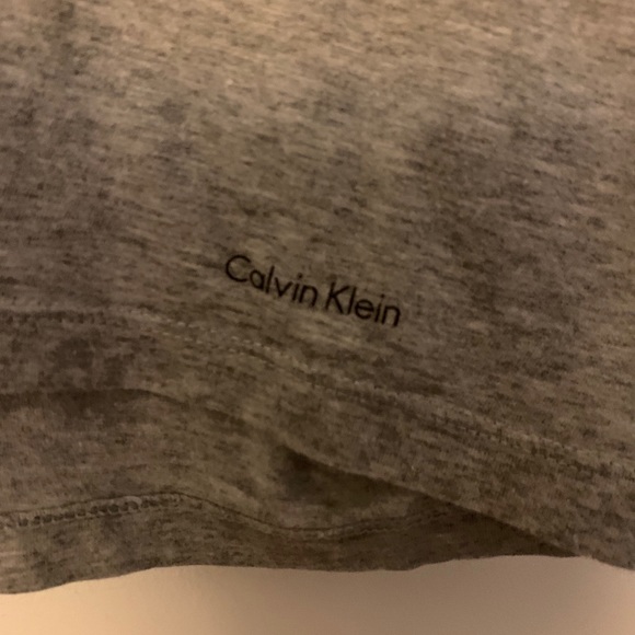 V-neck top - Picture 1 of 4